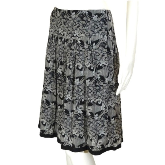 THE LIMITED Vintage 100% Silk Gray Black Floral Pleated Flared A-Line Skirt - Picture 9 of 9
